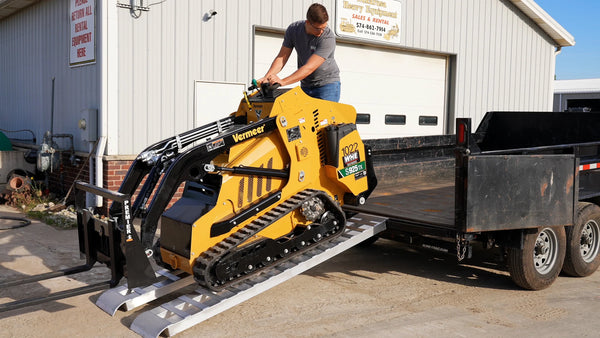 Gen-Y Heavy-Duty 10ft Aluminum Loading Ramps 15in x 120in 5K Capacity Per Ramp - Pair