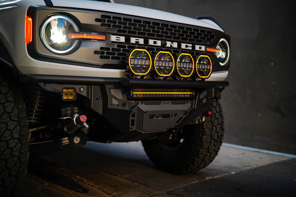 DV8 Offroad Elite Series 20in Dual Row Light Bar w/ Accent Light
