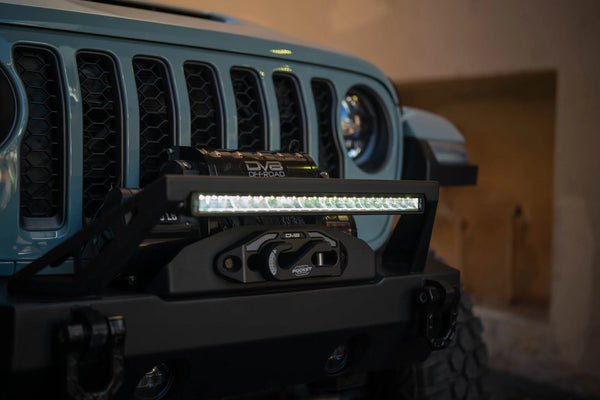 DV8 Offroad 20in Halo Elite Single Row Light Bar with Accent Light - White/Amber