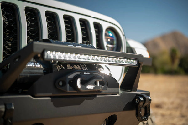 DV8 Offroad 20in Halo Elite Single Row Light Bar with Accent Light - White/Amber
