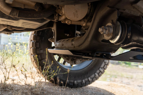 DV8 Offroad 2016 - 2023 Toyota Tacoma Front Skid Plate