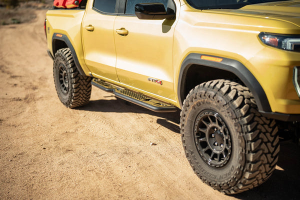 DV8 Offroad 2023-2025 Chevy Colorado & GMC Canyon OE Plus Side Steps