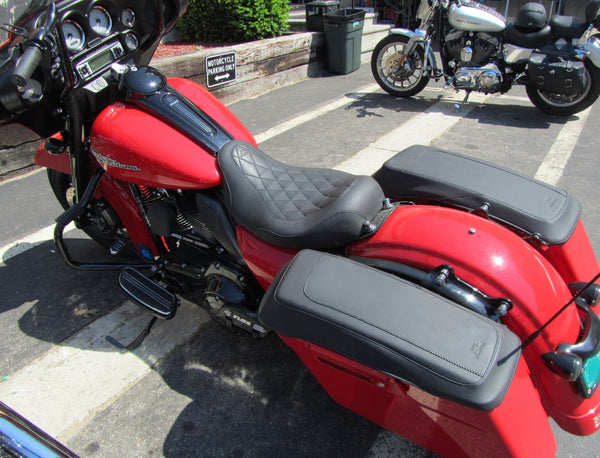 Mustang Wide Tripper™ Solo Seat for Harley-Davidson Electra Glide Standard, Road Glide, Road King & Street Glide 2008-2021 Diamond, Black