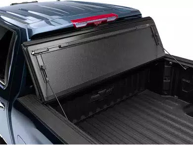 BAK 2016 - 2024 Nissan Titan 5ft 6in Bed BAKFlip G2 Tonneau