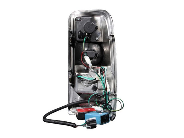 ANZO 2000-2006 SUBURBAN/TAHOE / GMC YUKON/YUKON XL/DENALI LED Taillights Black