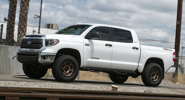 Method MR312 18x9 +18mm Offset 6x5.5 106.25mm CB Method Bronze/Black Street Loc Wheel