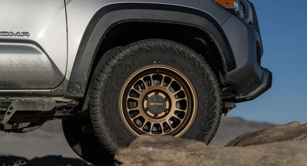 Method MR318 18x8.5 +40mm Offset 6x5.5 106.25mm CB Method Bronze