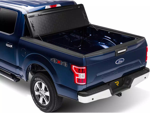 BAK 2019 + Dodge Ram (New Body Style w/o Ram Box) 5ft 7in Bed BAKFlip FiberMax Tonneau