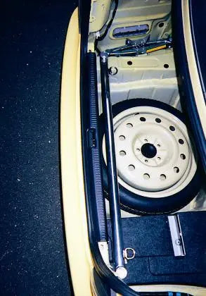 Cusco Trunk Bar Toyota SXE10 / Lexus IS300