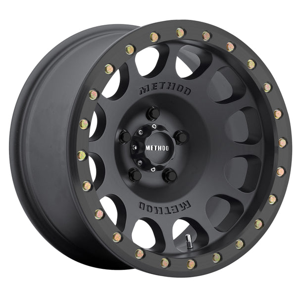 Method MR105 Beadlock 17x8.5 0mm Offset 5x5.5 ( 5x139.7) 108mm CB Matte Black w/BH-H24125 Wheel