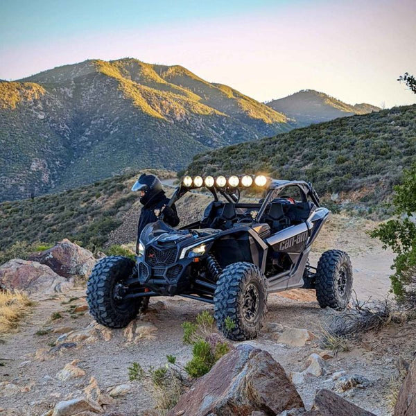 KC HiLiTES 2017 - 2023 Can-Am Maverick X3 45in. Pro6 Gravity LED 7-Light 140w Combo Beam Overhead Light Bar System