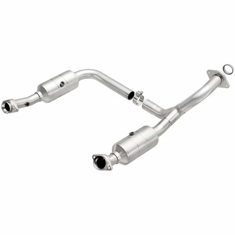 MagnaFlow Catalytic Converter 2006 - 2009 Ford Explorer / 2006 - 2010 Mercury Mountaineer 4.6L Y-Pipe Assembly