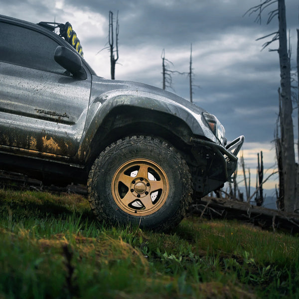 Kansei K12B Knp 17X8.5in / 6X139.7 BP / -10mm Offset / 106.1mm Bore - Bronze Wheel