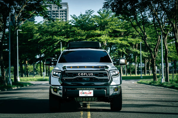 OLM 2014-2021 Toyota Tundra Bi-Beam Headlights - Infinite Series (White DRL)