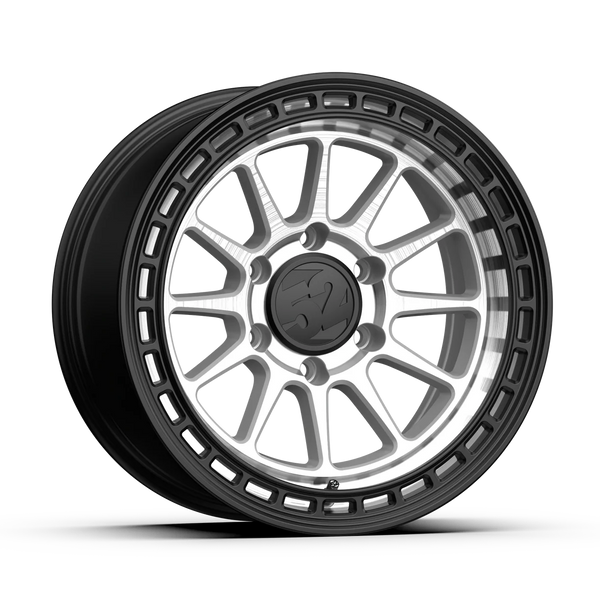 fifteen52 Range HD 17x8.5 6x135 0mm ET 87.1mm Center Bore Machined Clear/Gloss Black Wheel