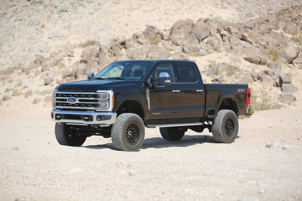 Fabtech 2023+ Ford F250/F350 4WD 6in FTS-X Radius Arm System w/ Front DL 2.25 Resi & Rear DL Shocks
