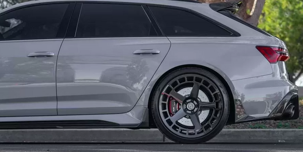 VR Aero Carbon Fiber Side Skirts Audi RS6 Avant C8