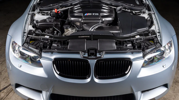 IND BMW E9X M3 Gloss Black Front Grille Set