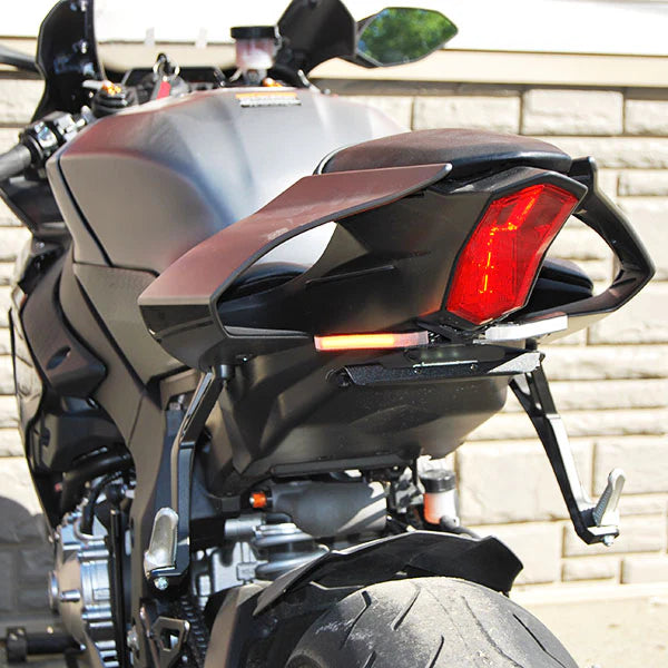 New Rage Cycles 2015 + Yamaha YZF-R1 Fender Eliminator Kit