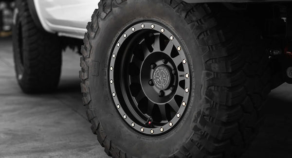 Method Center Cap 108mm Baja Push Thru - Black