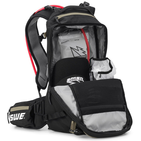 USWE Core Dirt Biking Daypack 16L - Black/Mudgreen