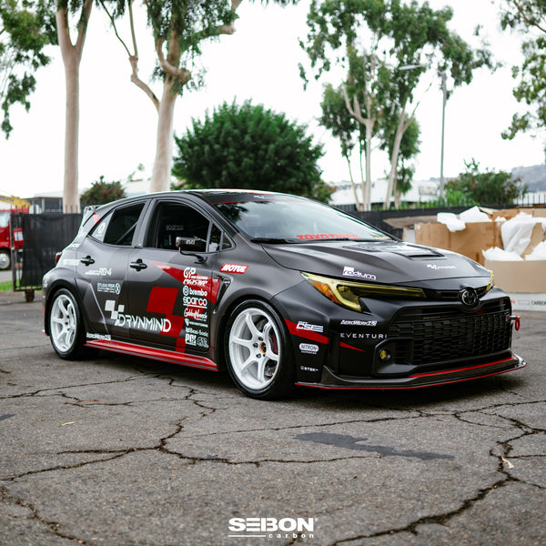 Seibon 2023 + Toyota GR Corolla OE-Style Dry Carbon Fenders