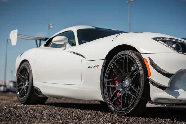 Forgestar F14 20x10.5 / 5x114.3 BP / ET40 / 7.32in BS Gloss Black Wheel