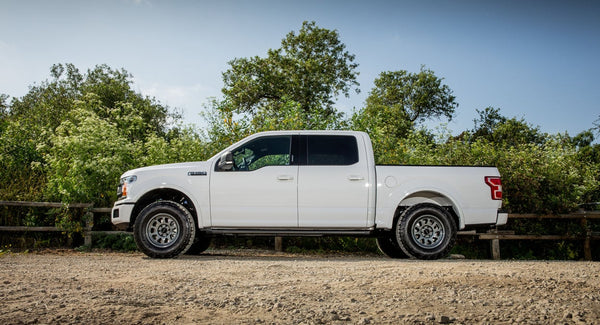 Method MR316 18x9 +18mm Offset 6x5.5 106.25mm CB Gloss Titanium Wheel