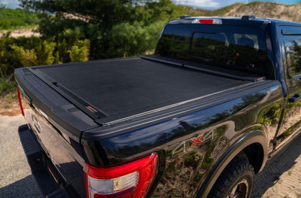 Roll-N-Lock 2017 - 2023 Honda Ridgeline XSB 59-1/2in M-Series Retractable Tonneau Cover