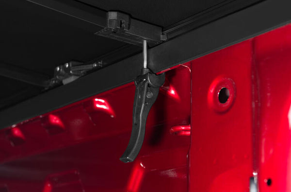 Tonno Pro 1988 - 2006 Chevy Silverado / Sierra C1500 6.6ft Fleetside Tonno Fold Tri-Fold Tonneau Cover