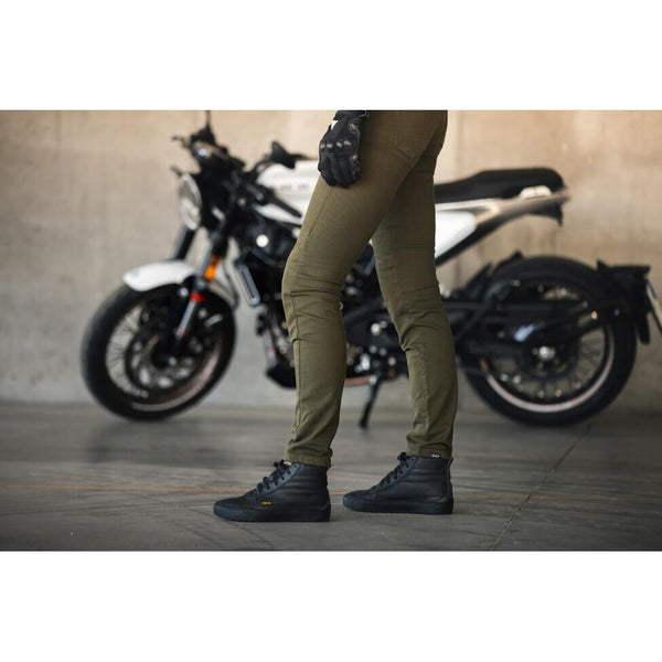 TCX Street 3 Lady Waterproof Shoe Black/Black/Gold