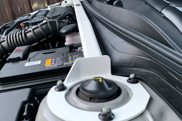 Ultra Racing Hyundai Elantra (CN7) 2021-2023 - Front Strut Bar (2 POINTS)