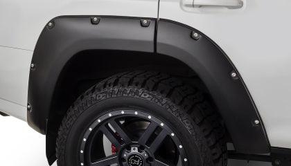 Bushwacker 14-18 Toyota 4Runner Pocket Style Flares 4pc Excludes Limited - Black - GUMOTORSPORT