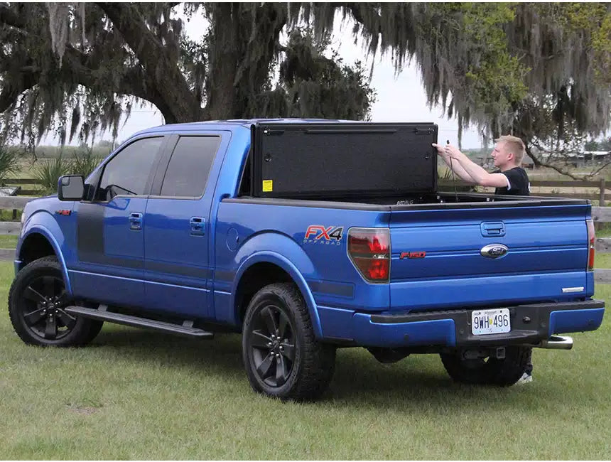 UnderCover 2021+ Ford F-150 Crew Cab 5.5ft Flex Bed Cover - GUMOTORSPORT