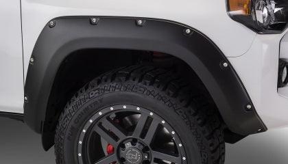 Bushwacker 14-18 Toyota 4Runner Pocket Style Flares 4pc Excludes Limited - Black - GUMOTORSPORT