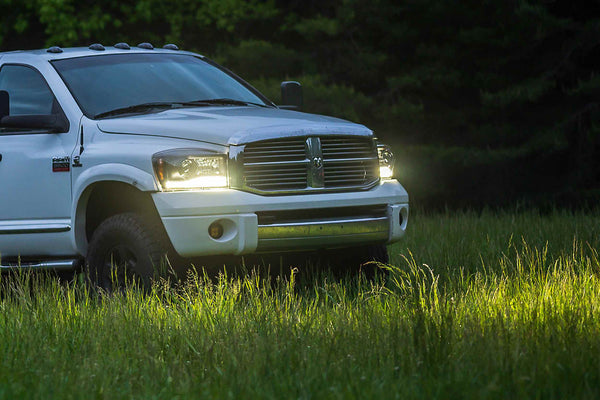 Morimoto Dodge Ram  ( 2006 - 2008 ): XB Hybrid LED Headlights