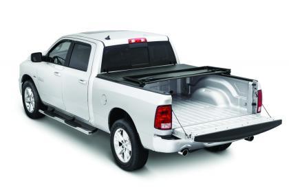 Tonno Pro 05-10 Dodge Dakota 5.3ft Fleetside Tonno Fold Tri-Fold Tonneau Cover - GUMOTORSPORT